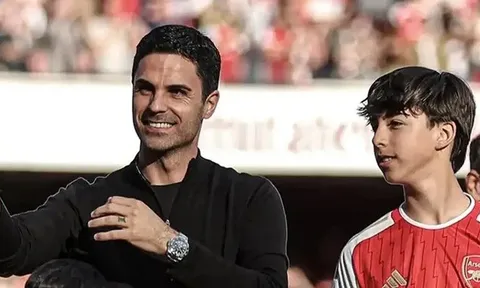 Gabriel Arteta ký hợp đồng học bổng với Arsenal