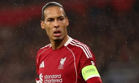 Galatasaray nhắm Van Dijk, sẵn sàng đáp ứng mức lương khủng