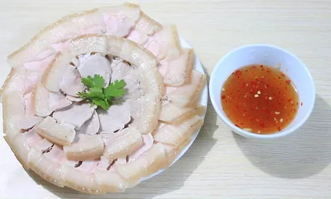 Mẹo luộc thịt lợn thơm ngon, trắng tinh, không bã