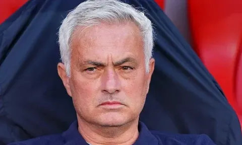 CHÍNH THỨC! Real Madrid bổ nhiệm HLV Jose Mourinho