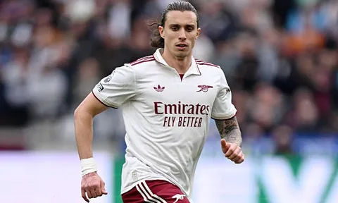 Tin đồn chuyển nhượng tối 12/6: Real quan tâm Calafiori; PSG vung 180 triệu euro cho Olise