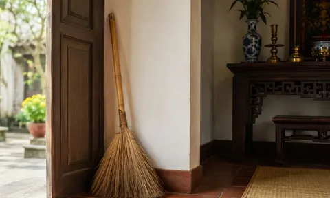 Người xưa rất kiêng đặt chổi quét nhà ở 3 nơi này: Tưởng tiện tay nhưng dễ gây ảnh hưởng xấu