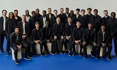 Thomas Tuchel hé lộ nhóm thủ lĩnh tuyển Anh qua ảnh World Cup