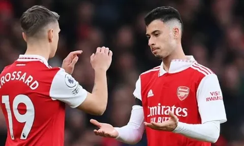 Chiêu mộ Christos Tzolis, Arsenal có thể chia tay 2 ngôi sao