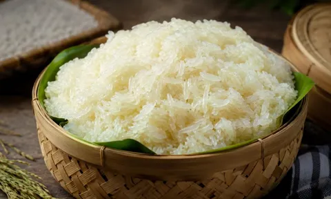Bất ngờ cách nấu xôi dẻo, hạt nếp căng mọng mà không cần ngâm gạo