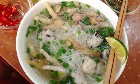 7 món bún độc lạ ở Hà Nội, kết hợp nguyên liệu quen thuộc, tưởng không ngon mà ngon không tưởng