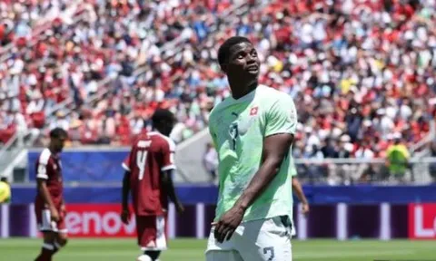 Embolo đá quả phạt đền lịch sử cho Thụy Sĩ ở World Cup