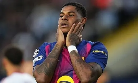 Rashford sụp đổ hy vọng khi cả MU và Barca đều dứt tình