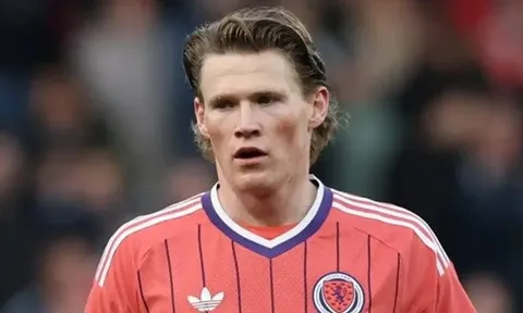 McTominay tái hiện kỷ lục 44 năm của huyền thoại Souness
