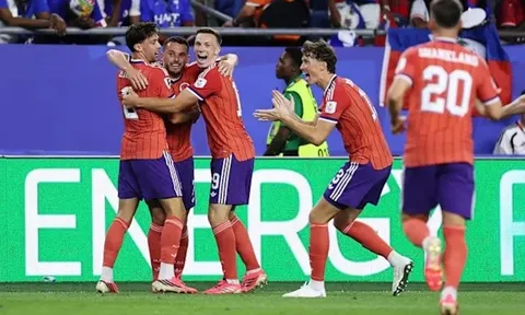 Chấm điểm tuyển Scotland: McGinn cứu rỗi; McTominay kém duyên