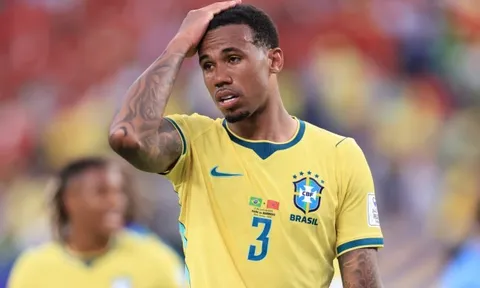 Alan Shearer chỉ ra sai lầm của Gabriel trong ngày Brazil ra quân