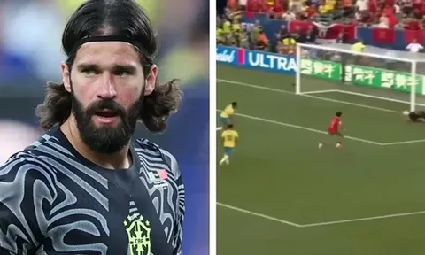 Fan gọi Alisson là GOAT sau pha cứu nguy cho Brazil
