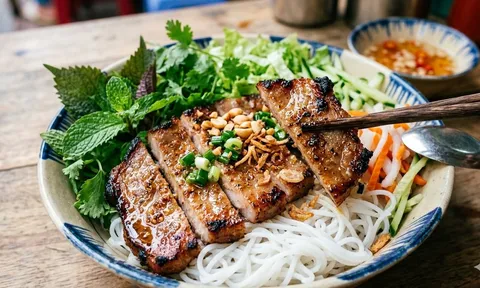 Cách làm bún thịt nướng chuẩn quán, thơm lừng ai ăn cũng mê