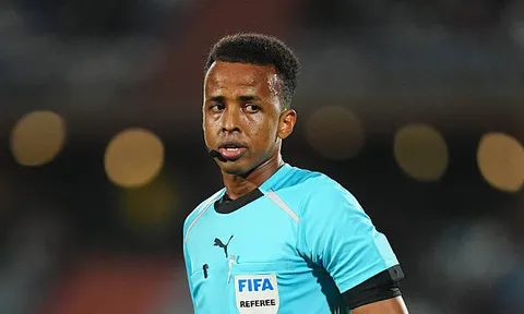 Nhật ký World Cup 2026 sáng 15/6: FIFA trả đủ lương cho trọng tài bị trục xuất; Vinicius gặp rắc rối ở họp báo