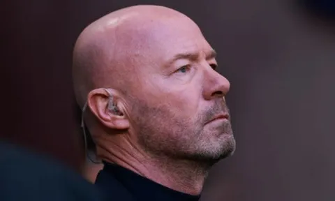 Alan Shearer phản đối Tuchel loại Marc Guehi