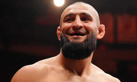 Sean Strickland bị an ninh trục xuất khỏi UFC Fan Fest, đối mặt nguy cơ hầu tòa vì gây rối