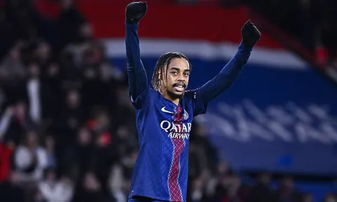 Sự cứng rắn của PSG đang đẩy Barcola sang Ngoại hạng Anh