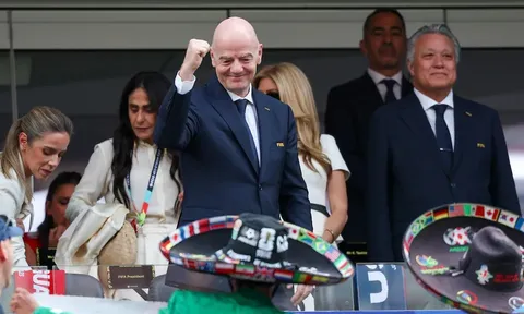 Kỳ World Cup xa hoa của Gianni Infantino và sự nhọc nhằn của người hâm mộ