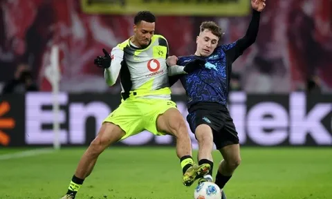 Sau Ederson, Man Utd tranh sao Real thèm khát