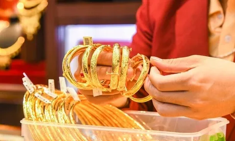 Giá vàng hôm nay 16/6: Bất ngờ tăng vọt lên đỉnh 1 tuần, nhà đầu tư nên làm gì?
