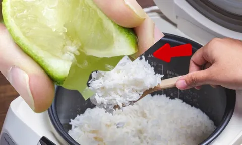 Tại sao bạn nên vắt vài giọt chanh vào nồi cơm?