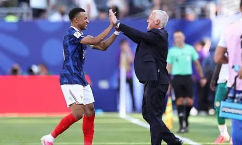 Pháp giải mã Senegal nhờ điều chỉnh của Deschamps