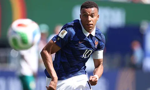 Tuyển Pháp cần nhiều hơn một kỷ lục của Mbappe