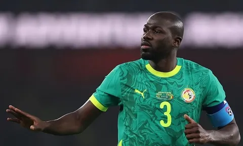 Koulibaly trách ông Trump vì fan Senegal lỡ hẹn World Cup
