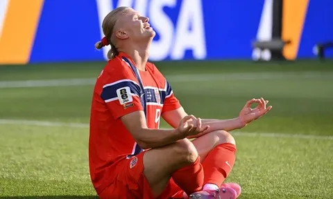 Zlatan Ibrahimovic so sánh Haaland với bản thân