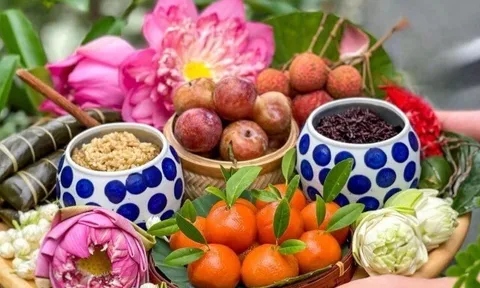Văn khấn cúng Tết Đoan Ngọ 5/5 âm lịch chuẩn nhất, 7 loại quả nên - 3 loại quả kiêng kỵ khi dâng cúng để đón tài lộc