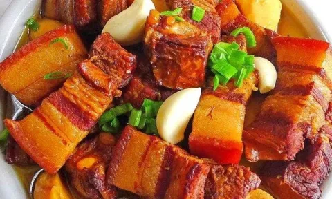 Kho thịt đừng cho nước và muối từ đầu, làm trước những điều này thịt sẽ mềm ngon, núng nính, không béo ngấy