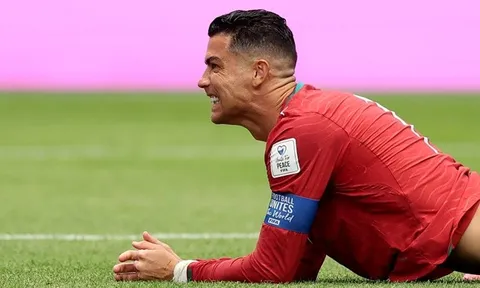 Cái tôi của Ronaldo cản bước dàn sao Bồ Đào Nha ở World Cup
