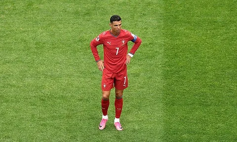 Chê Ronaldo ích kỷ, Henry mới chỉ đúng một nửa