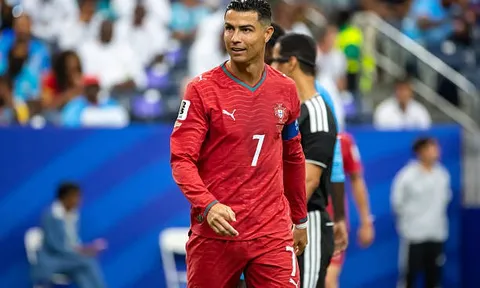 Nhật ký World Cup 2026 tối 18/6: Martinez bảo vệ Ronaldo; Vozinha sắp đoàn tụ với mẹ