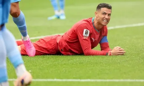 Ronaldo lên tiếng giữa làn sóng đòi loại khỏi đội hình Bồ Đào Nha