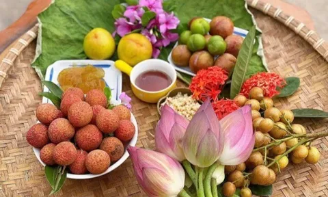 Cúng Tết Đoan Ngọ 5/5 âm lịch trong nhà hay ngoài trời mới chuẩn? 5 loại hoa nên - 4 loại cần kiêng kỵ để đón phước lộc