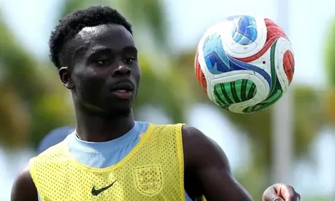 HLV Tuchel báo tin vui về Bukayo Saka