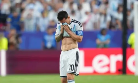 Nữ MC mất việc vì thông tin sai lệch về bố Messi