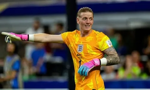 Người Anh tranh cãi về năng lực Pickford sau trận ra quân World Cup