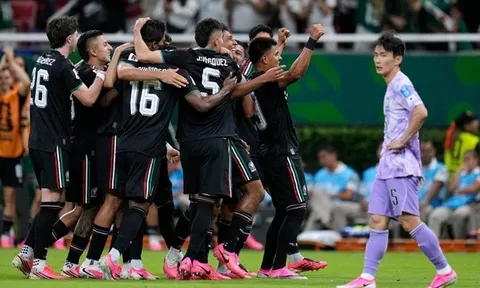 Mexico hạ Hàn Quốc để giành vé vào vòng knock-out World Cup