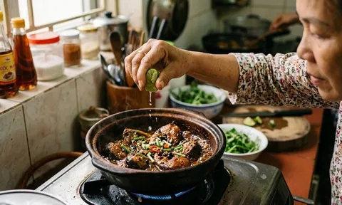 Tại sao người ta lại cho chanh vào nồi cá kho? Bí mật của làng nghề gia truyền