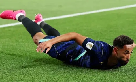 Matheus Cunha nhận "mưa lời khen" sau cú đúp cho Brazil