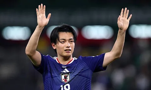 Chấm điểm tuyển Nhật Bản: Show diễn của Ayase Ueda