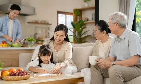 Trong nhà có người phụ nữ mang 3 đặc điểm này, con cháu thường được hưởng phúc, dễ thành đạt