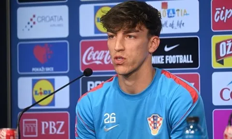 Musa ghi bàn cho Croatia sau hai năm vắng bóng