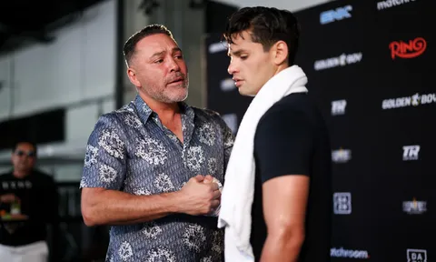 Căng thẳng thương vụ Ryan Garcia vs Conor Benn: Oscar De La Hoya công kích gay gắt Zuffa Boxing
