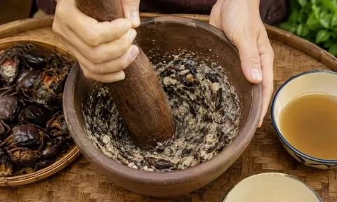 Vì sao nấu canh cua giã tay thường ngon hơn cua xay máy? Mách mẹo để xay cua bằng máy vẫn ngon