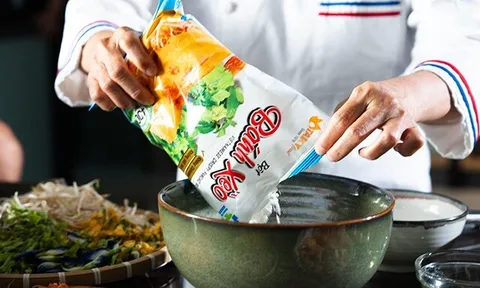 Một hương vị - hai thế hệ:  Cách ẩm thực Việt được trao truyền trong gian bếp