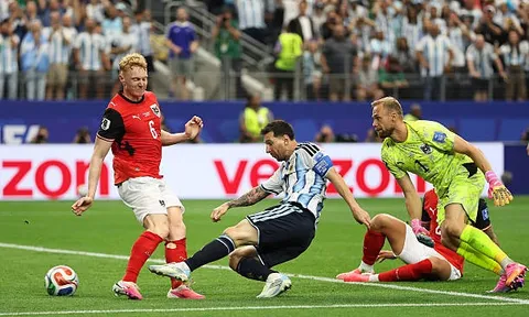 Messi biến tuyển Áo thành phông nền cho kỷ lục World Cup
