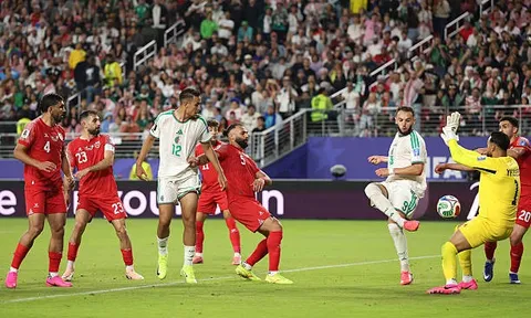 Jordan 1-2 Algeria: Ngược dòng ấn tượng